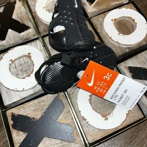 Toddler Nike Sunday sandal, black, size 3c